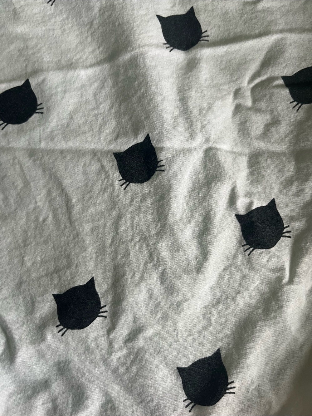 Black cat fitted crib sheet